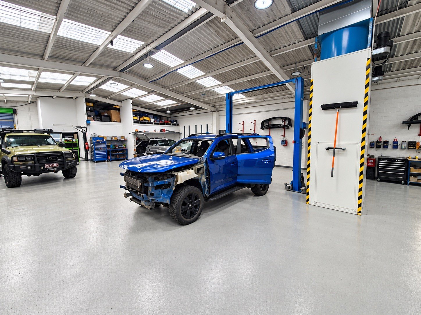 Vehicles at Alfa Body Works, providing smash repairs in Frankston